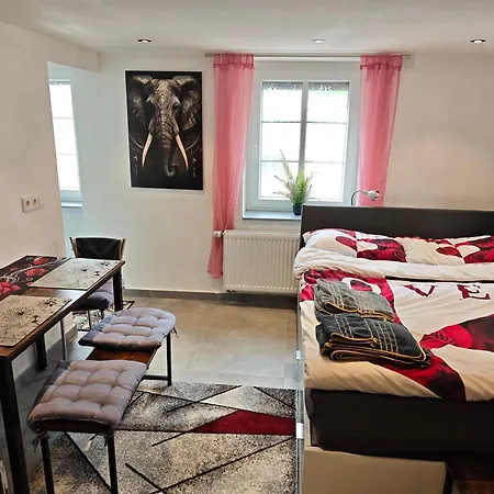 Liebevolles In Ruhiger Lage * Trier